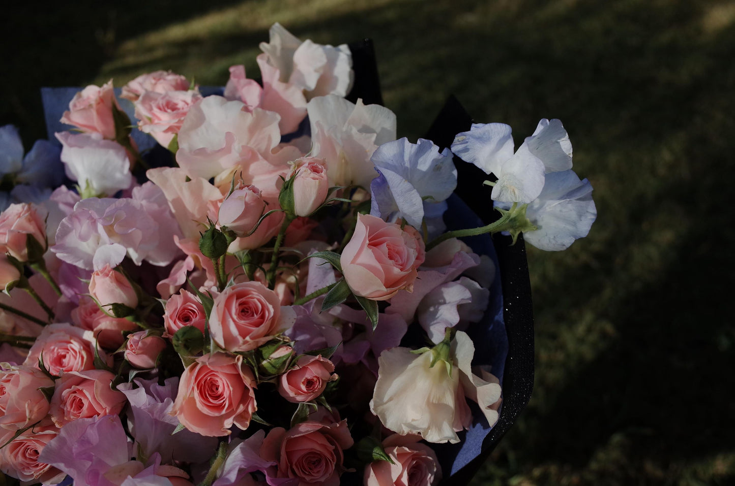 Romantic Fresh Flowers Bouquet