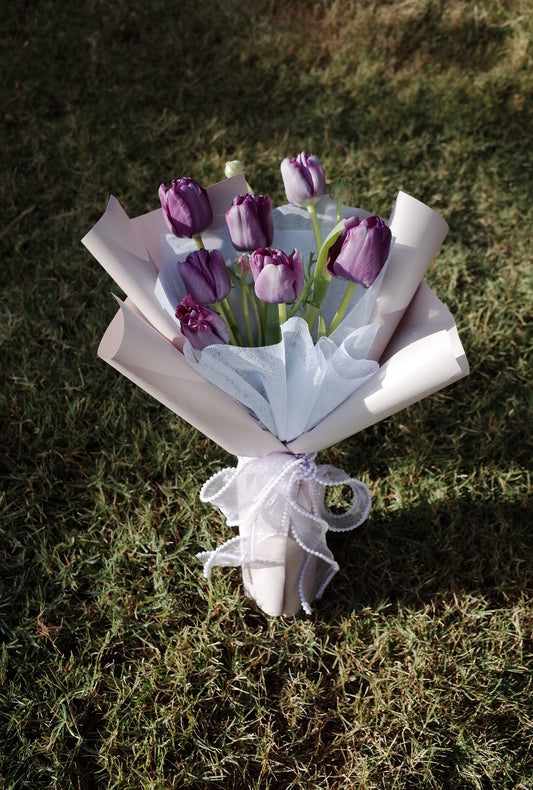 Fresh Tulips Bouquet (Customize Color)