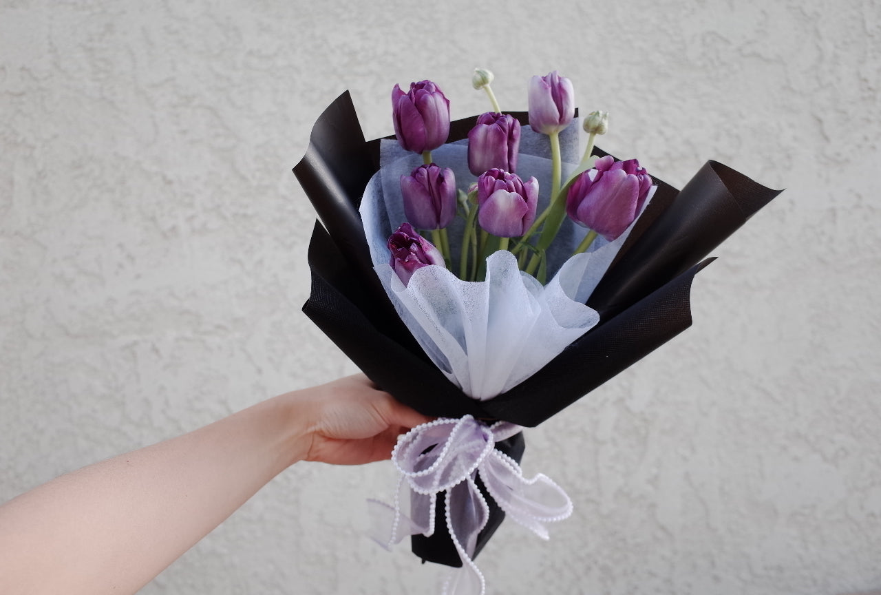 Fresh Tulips Bouquet (Customize Color)