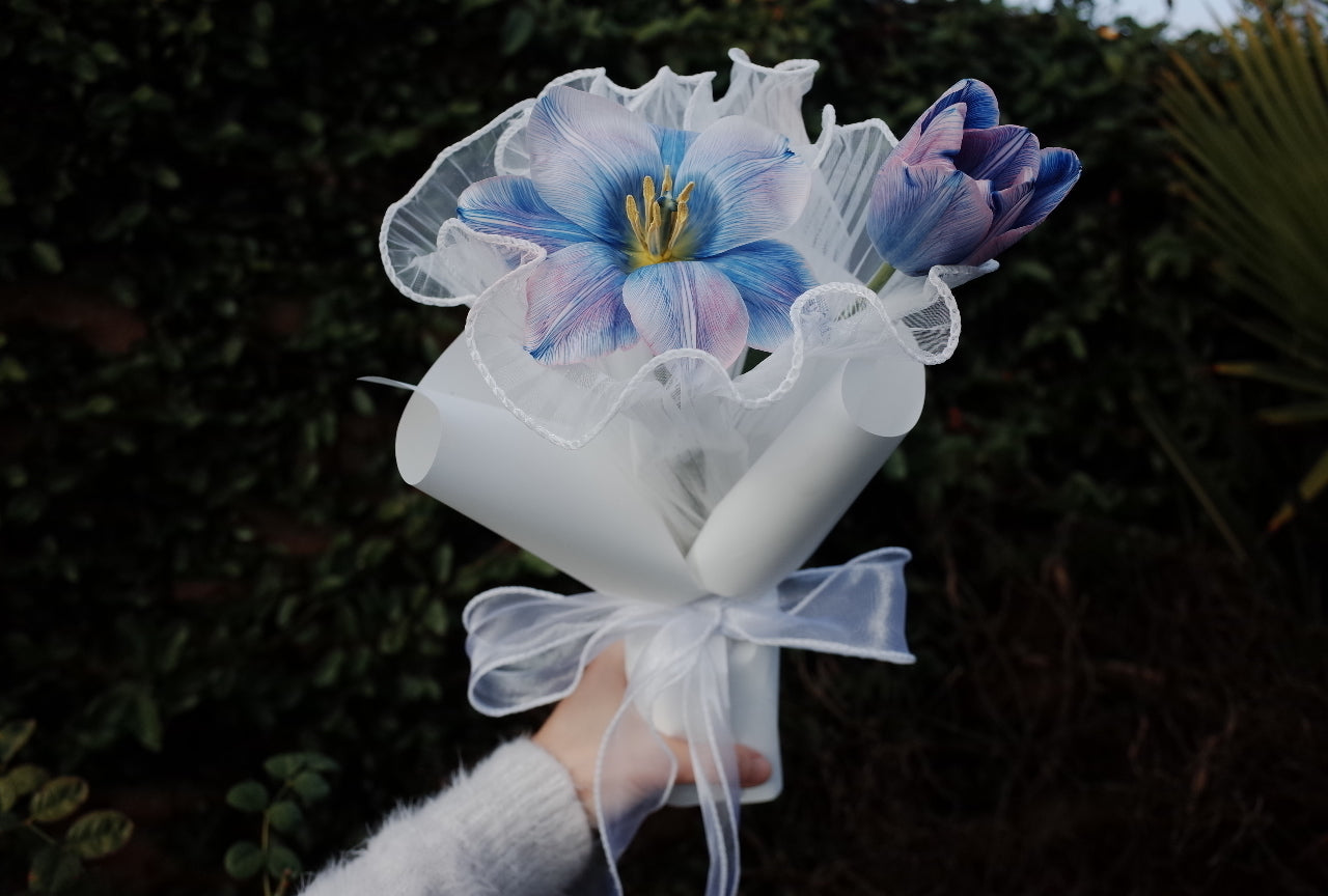 Fantasy Blue Tulip Bouquet (Can Change to Different Blue)